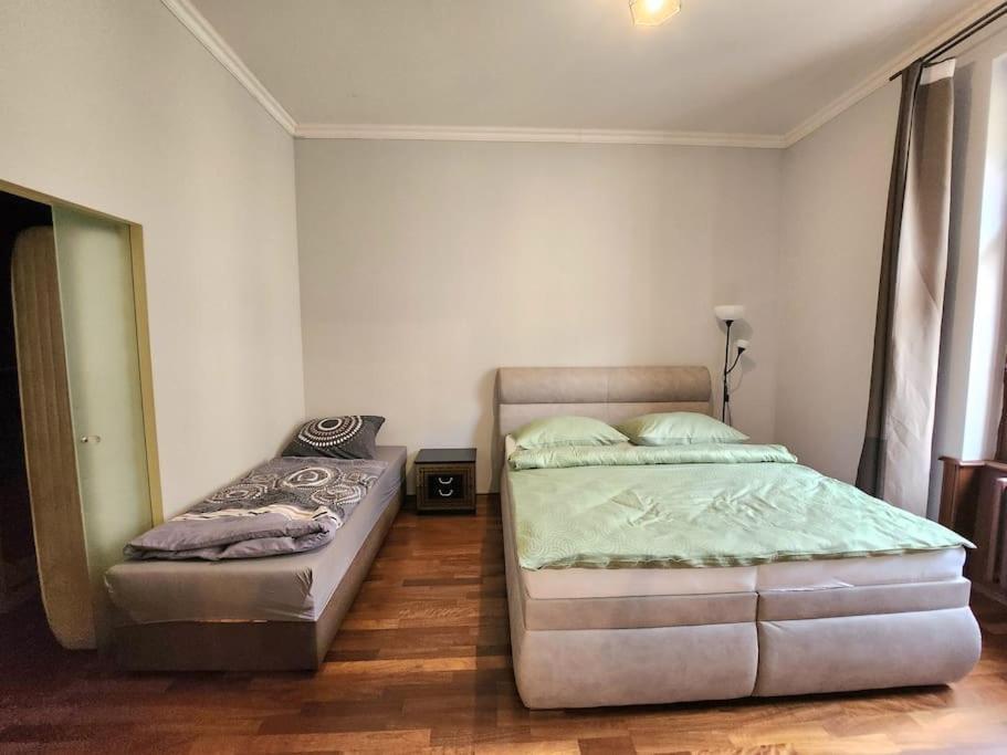 Spacious Apartment 6Min From The Dancing House Prague Exterior photo