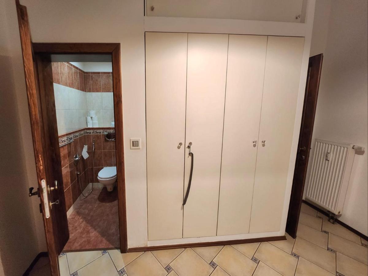 Spacious Apartment 6Min From The Dancing House Prague Exterior photo